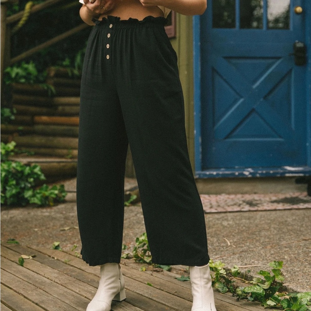 iris Black Wide-Leg Paperbag Waist Pants